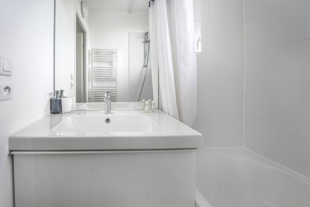 Bel Appartement De 2 Chambres A 40 Min De Paris Courcouronnes Exteriör bild